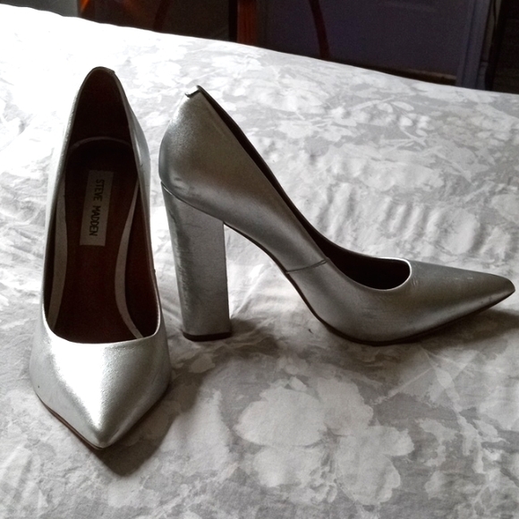 Steve Madden Primpy Leatherblock Heel 